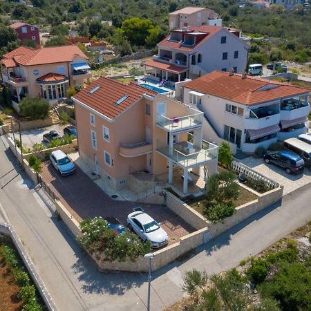 Villa Tea Ражань Экстерьер фото